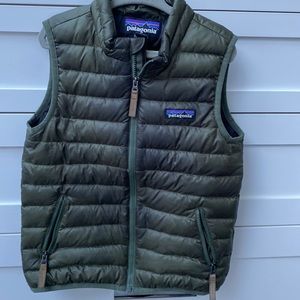 Patagonia Kids Down Vest Size 4T